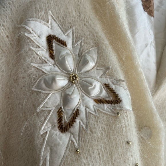 Vintage Boho Mohair Cream Cardigan with Floral Accents One Size - Picture 7 of 14